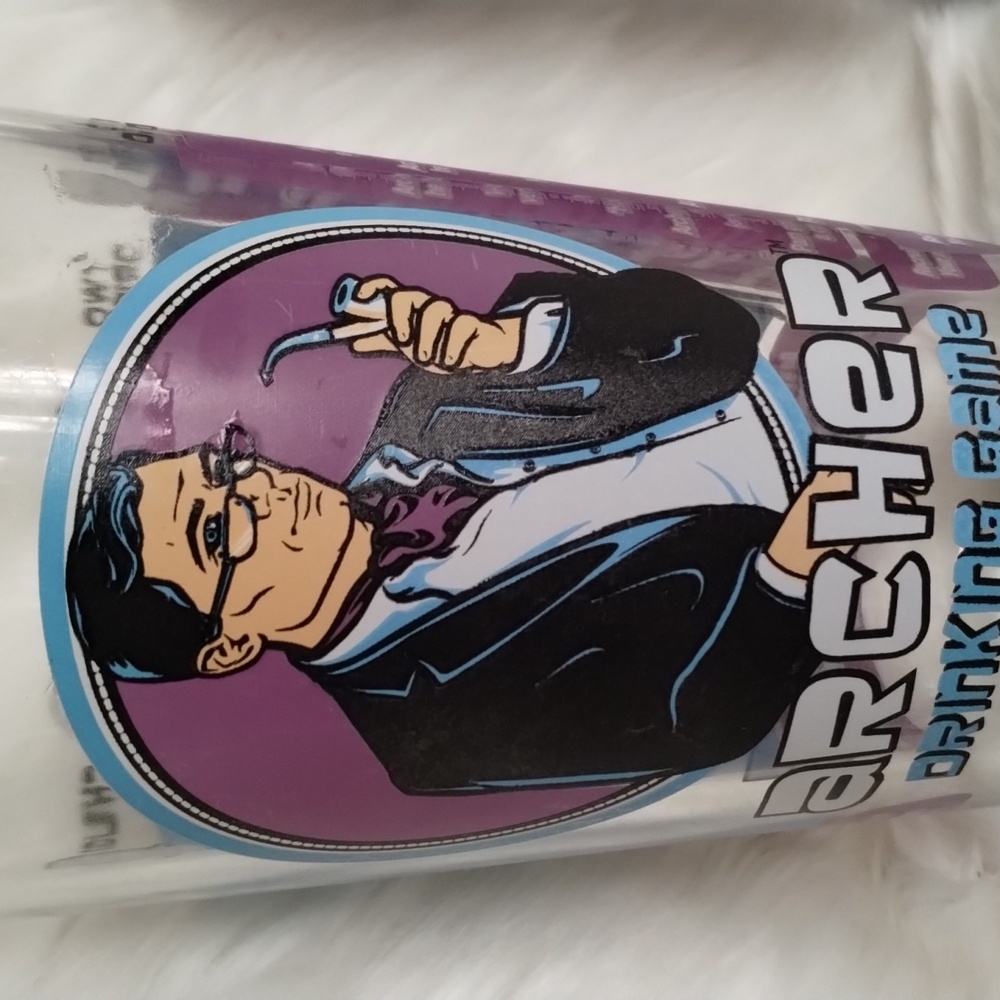 #4 RARE 2 Archer Drinking Game Pint Glasses w Rules 2013 Animated FX TV Show
